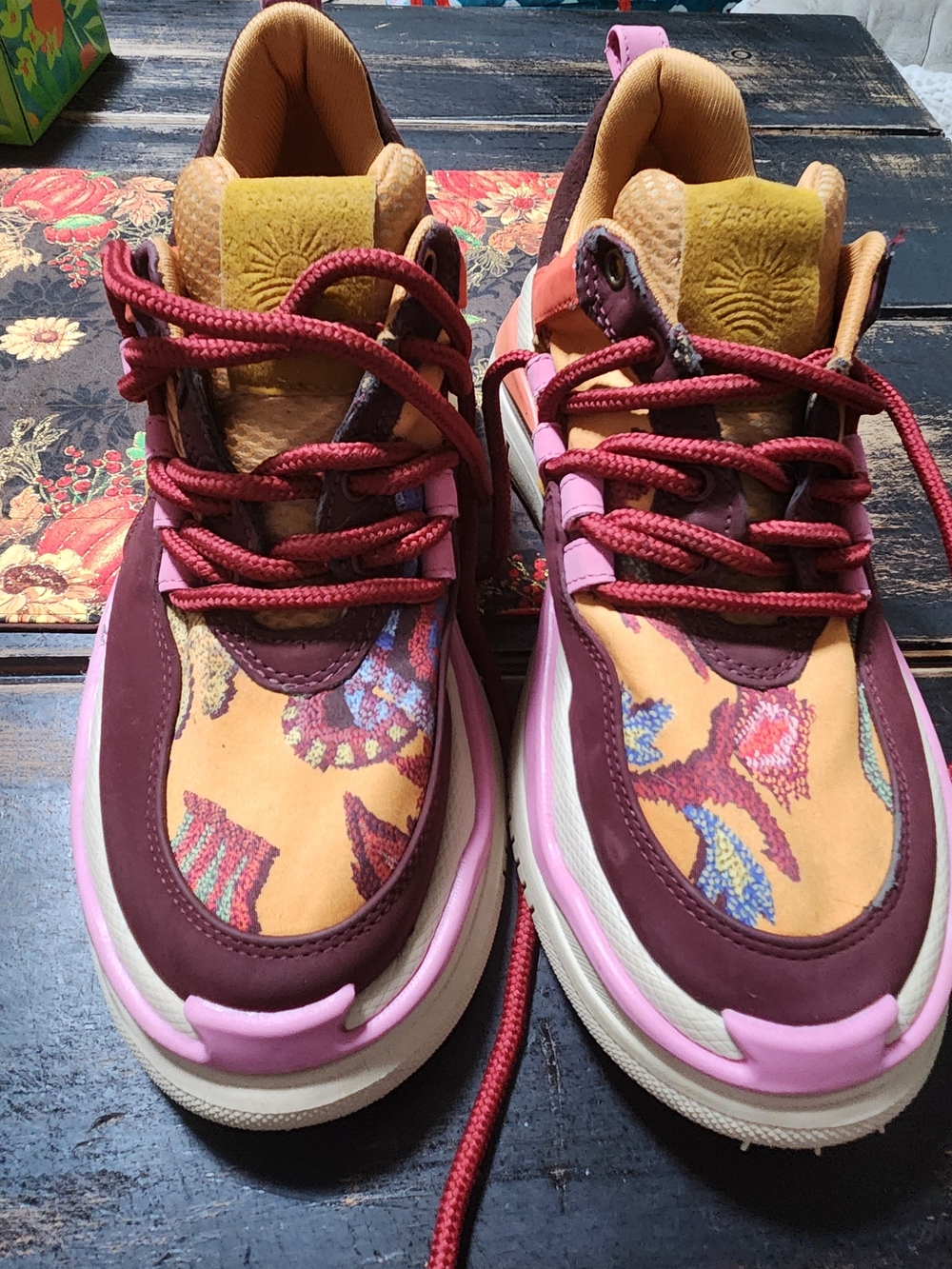 FARM Rio Tropical Vibe Platform Sneakers - Women's Size 7.5 (Never Worn)